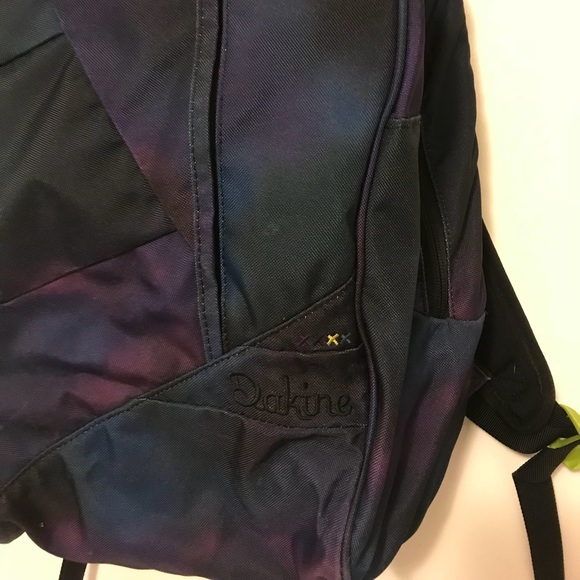 Dakine Backpack - Picture 2 of 8